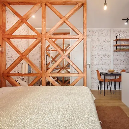 Urban Charm - Centre *